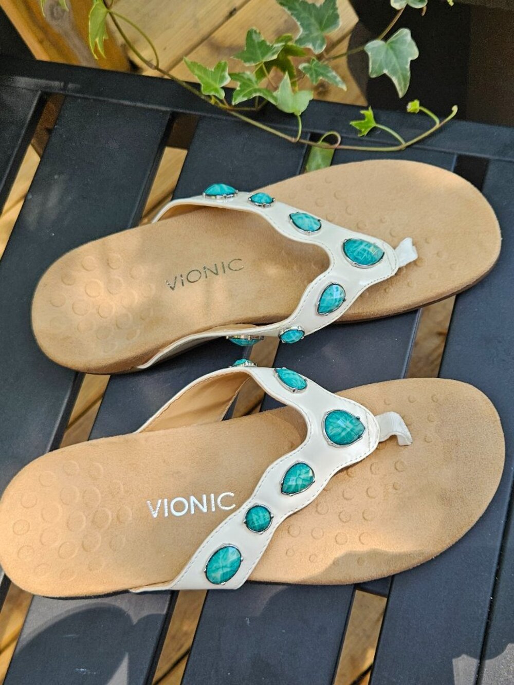 Vionic Eve Slip on Thong Flip Flop White & Turquoise Sandals Sz 9
